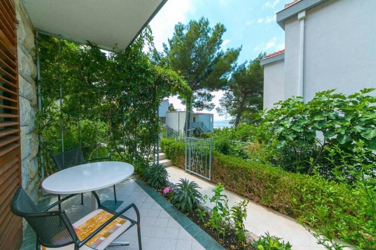 Apartments By The Sea Brela, Makarska - 20778 Eksteriør bilde