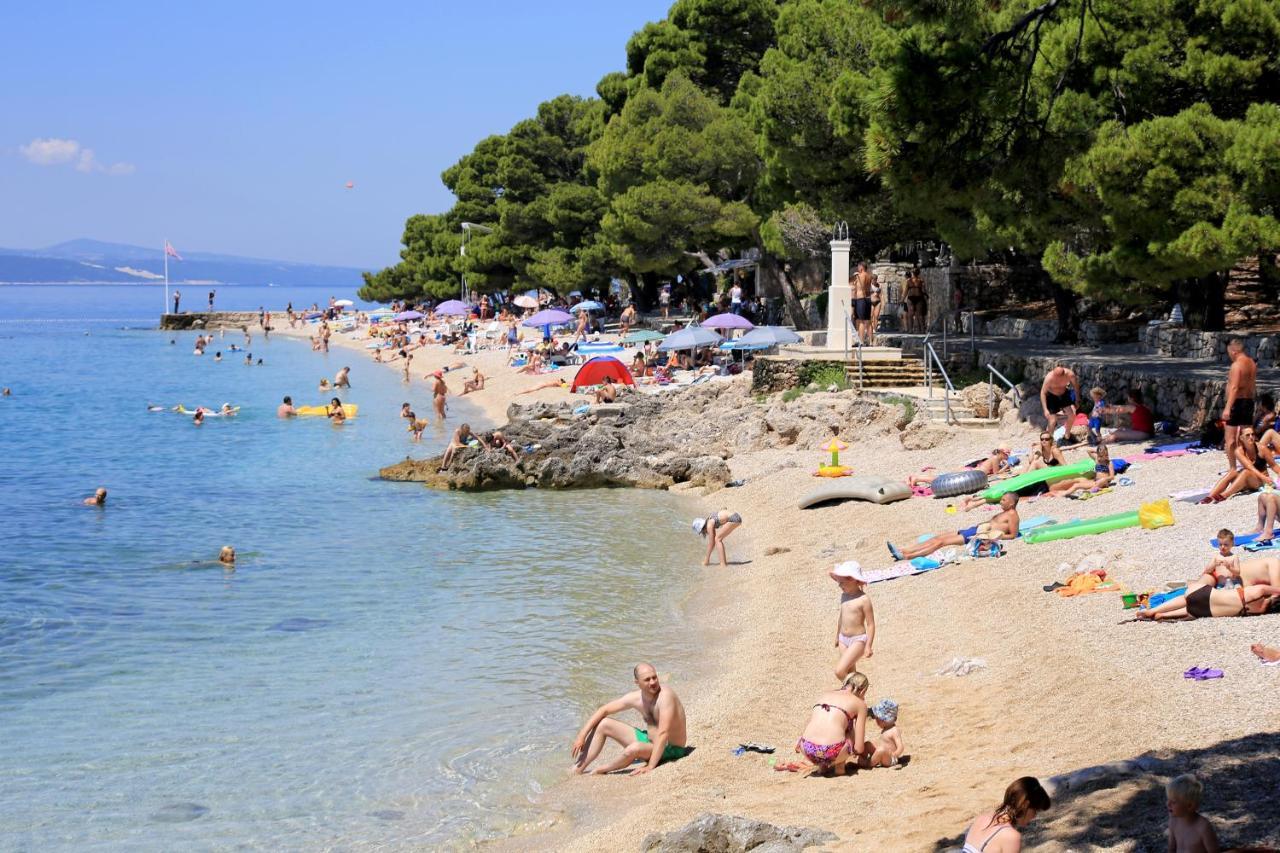 Apartments By The Sea Brela, Makarska - 20778 Eksteriør bilde