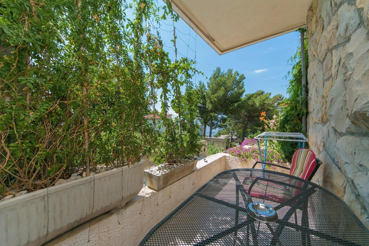 Apartments By The Sea Brela, Makarska - 20778 Eksteriør bilde