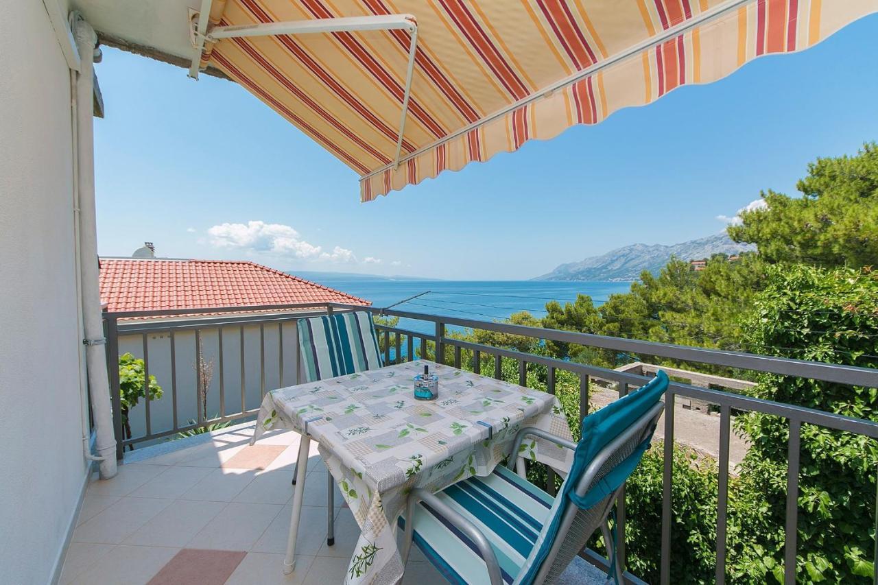 Apartments By The Sea Brela, Makarska - 20778 Eksteriør bilde