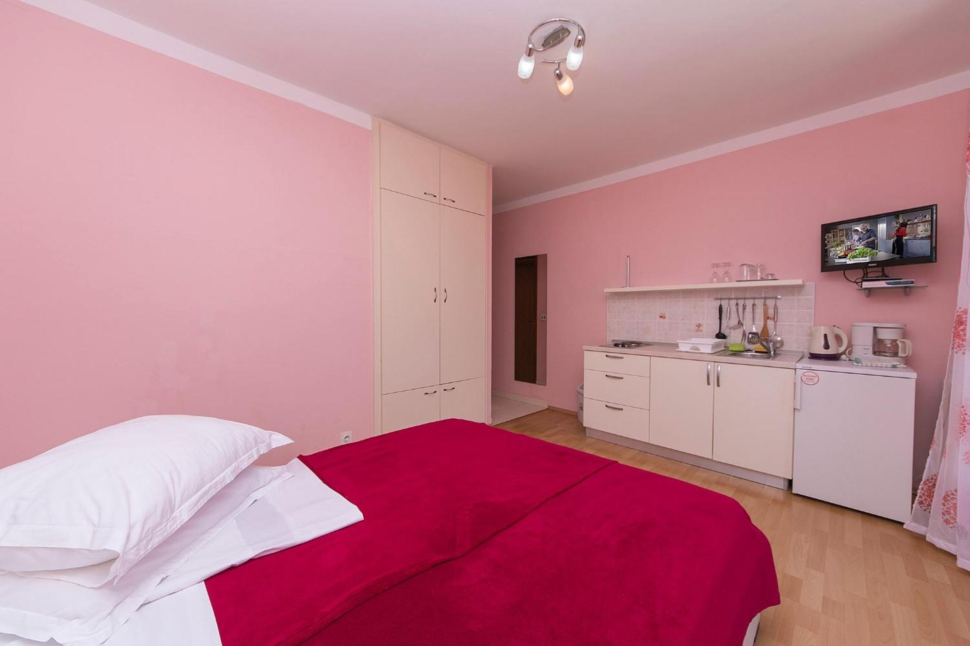 Apartments By The Sea Brela, Makarska - 20778 Rom bilde