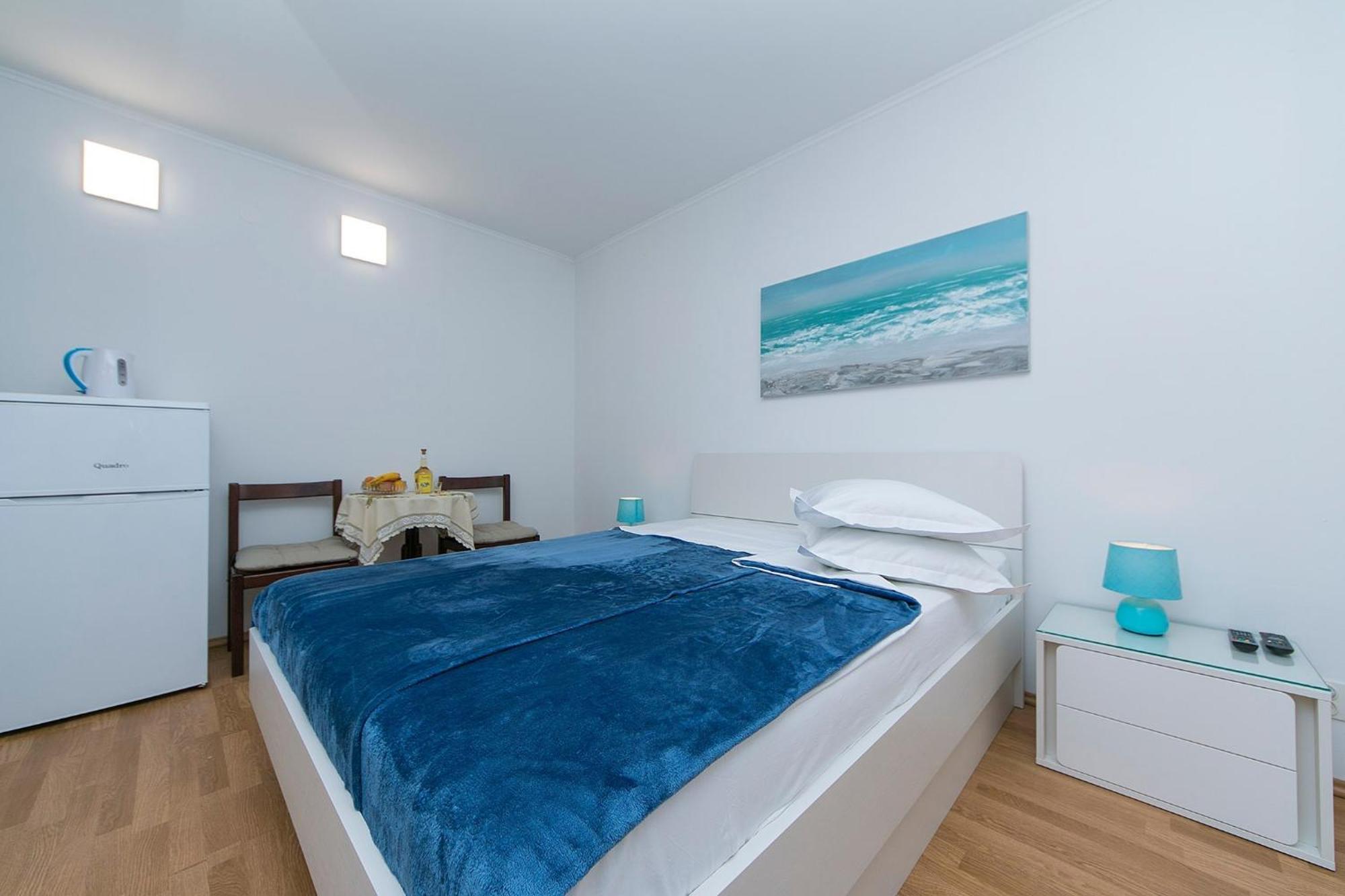 Apartments By The Sea Brela, Makarska - 20778 Rom bilde