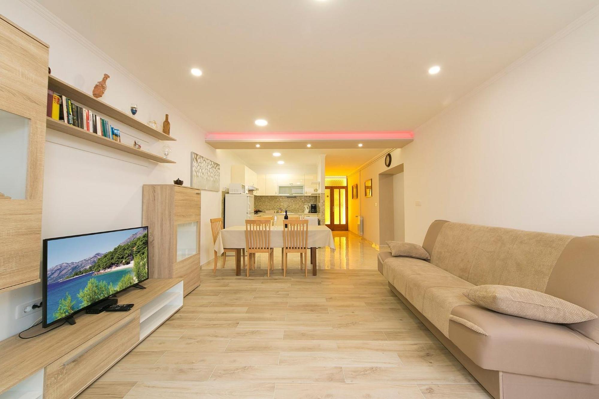 Apartments By The Sea Brela, Makarska - 20778 Rom bilde