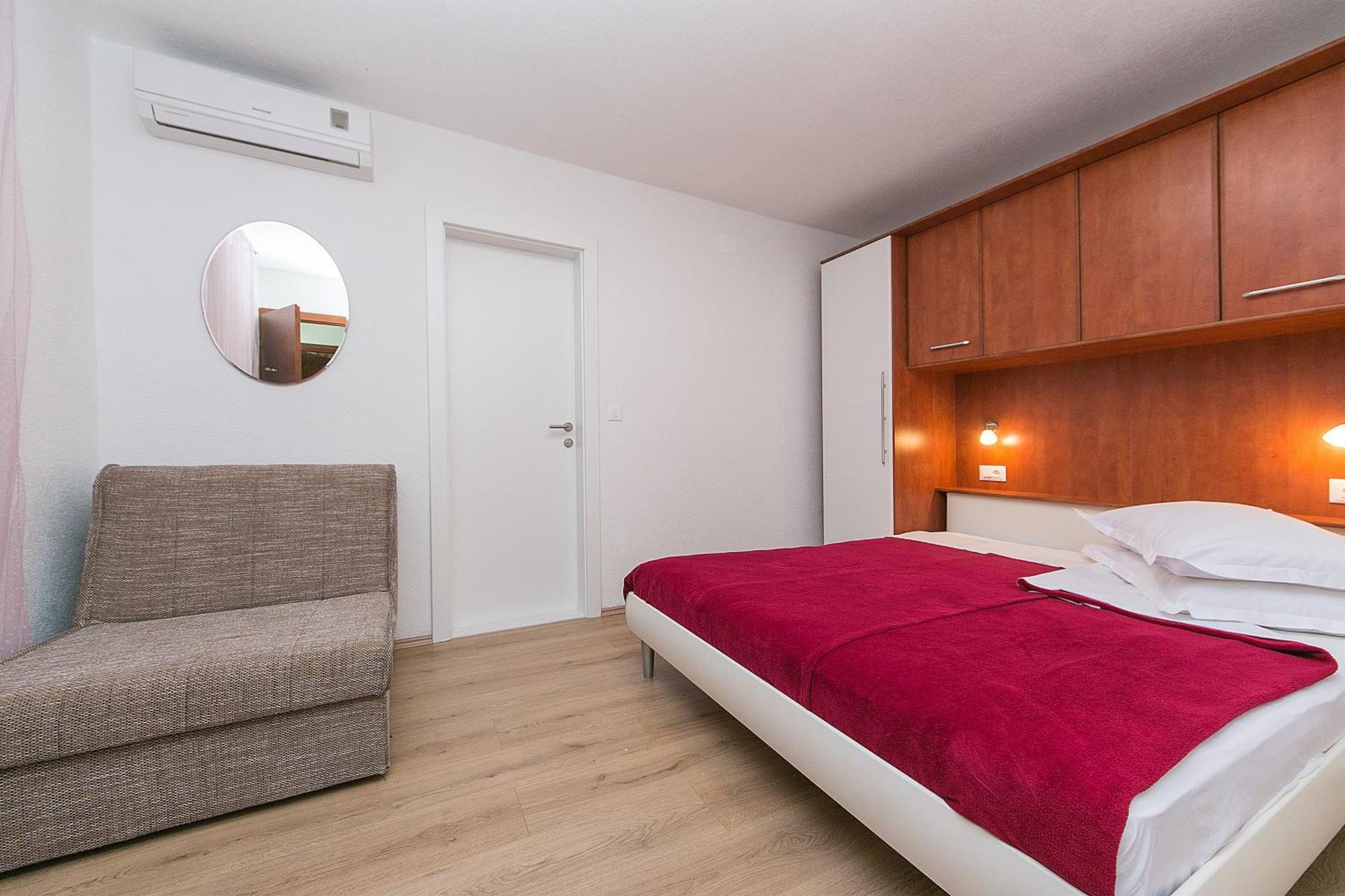 Apartments By The Sea Brela, Makarska - 20778 Rom bilde
